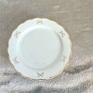 Elegant Cream Salad Plates with Gold Bow Accents-set Of 6